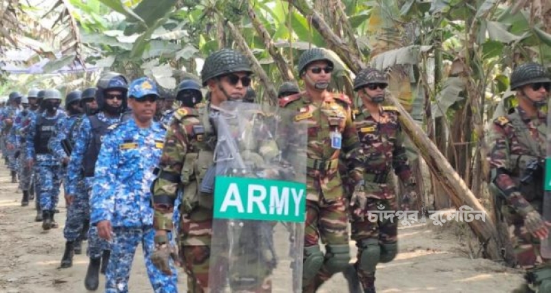 চাঁদপুরে সুষ্ঠু-নিরপেক্ষ ভোটগ্রহণ নিশ্চিতে চরাঞ্চলে যৌথ বাহিনীর টহল